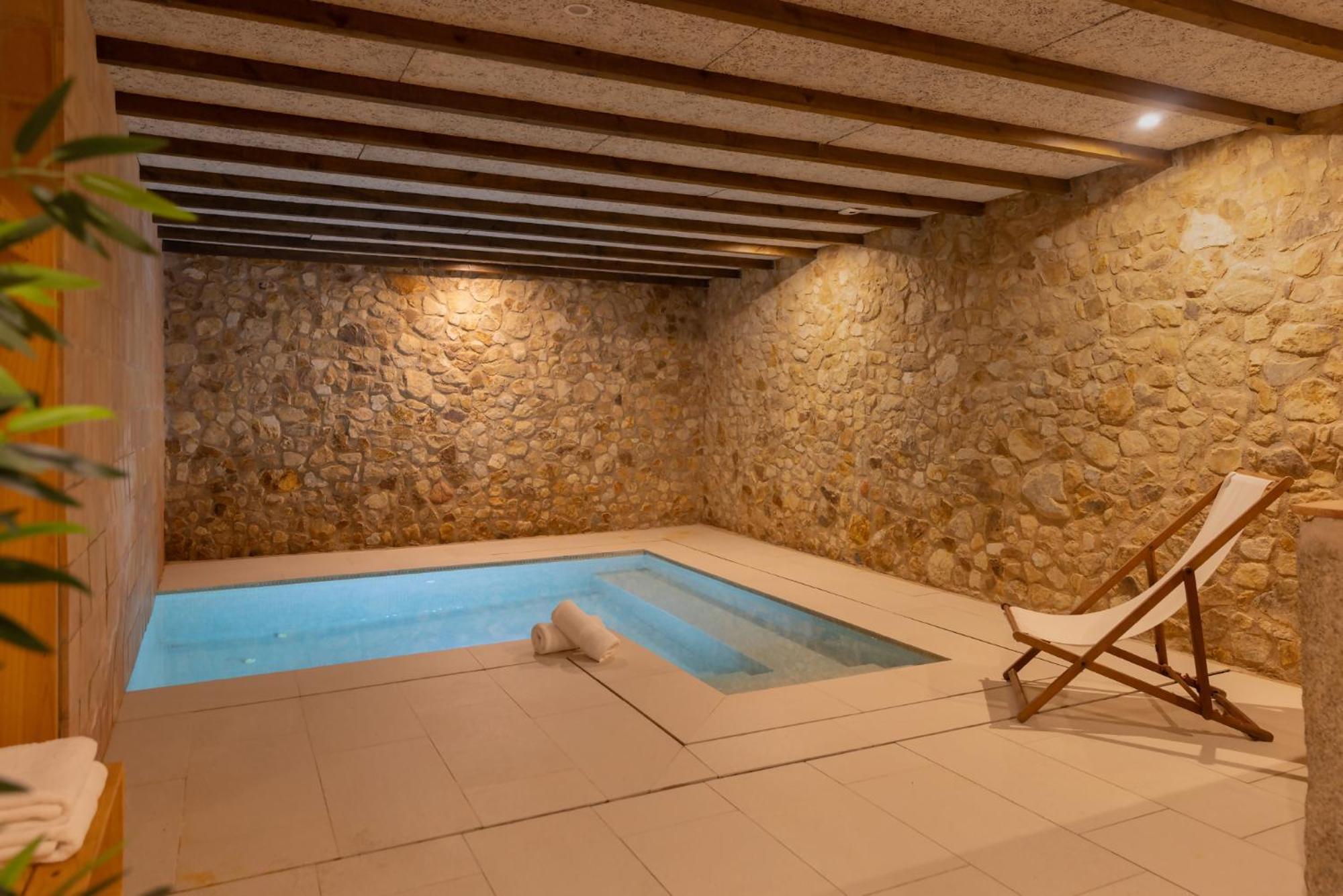 Can Bufi Espectacular Casa Con Piscina Interior Γιαγκοστέρα Εξωτερικό φωτογραφία