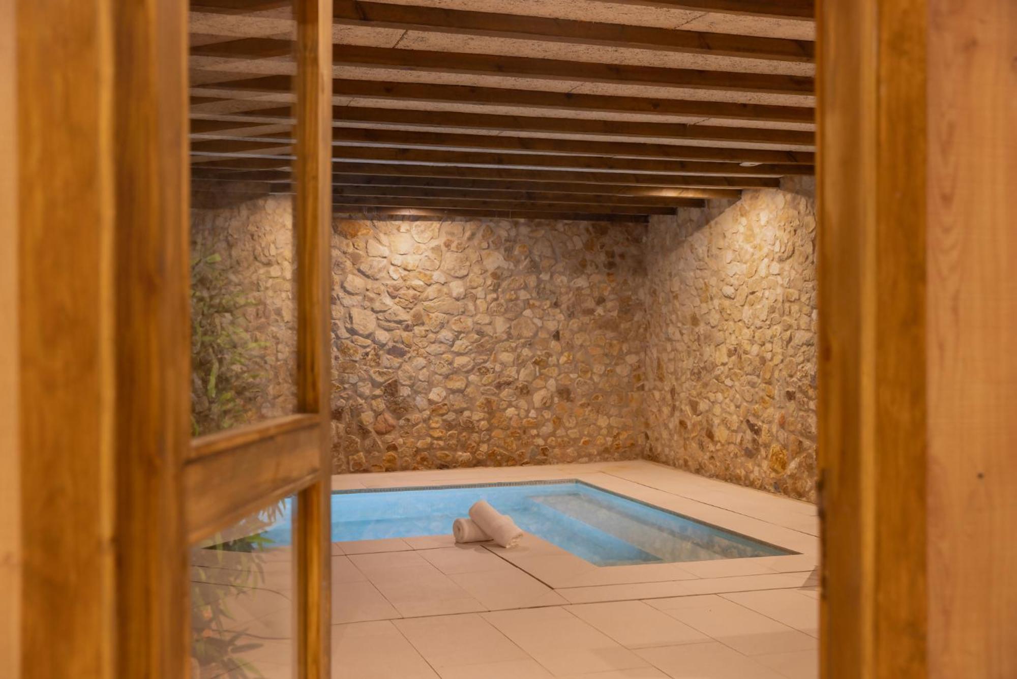 Can Bufi Espectacular Casa Con Piscina Interior Γιαγκοστέρα Εξωτερικό φωτογραφία
